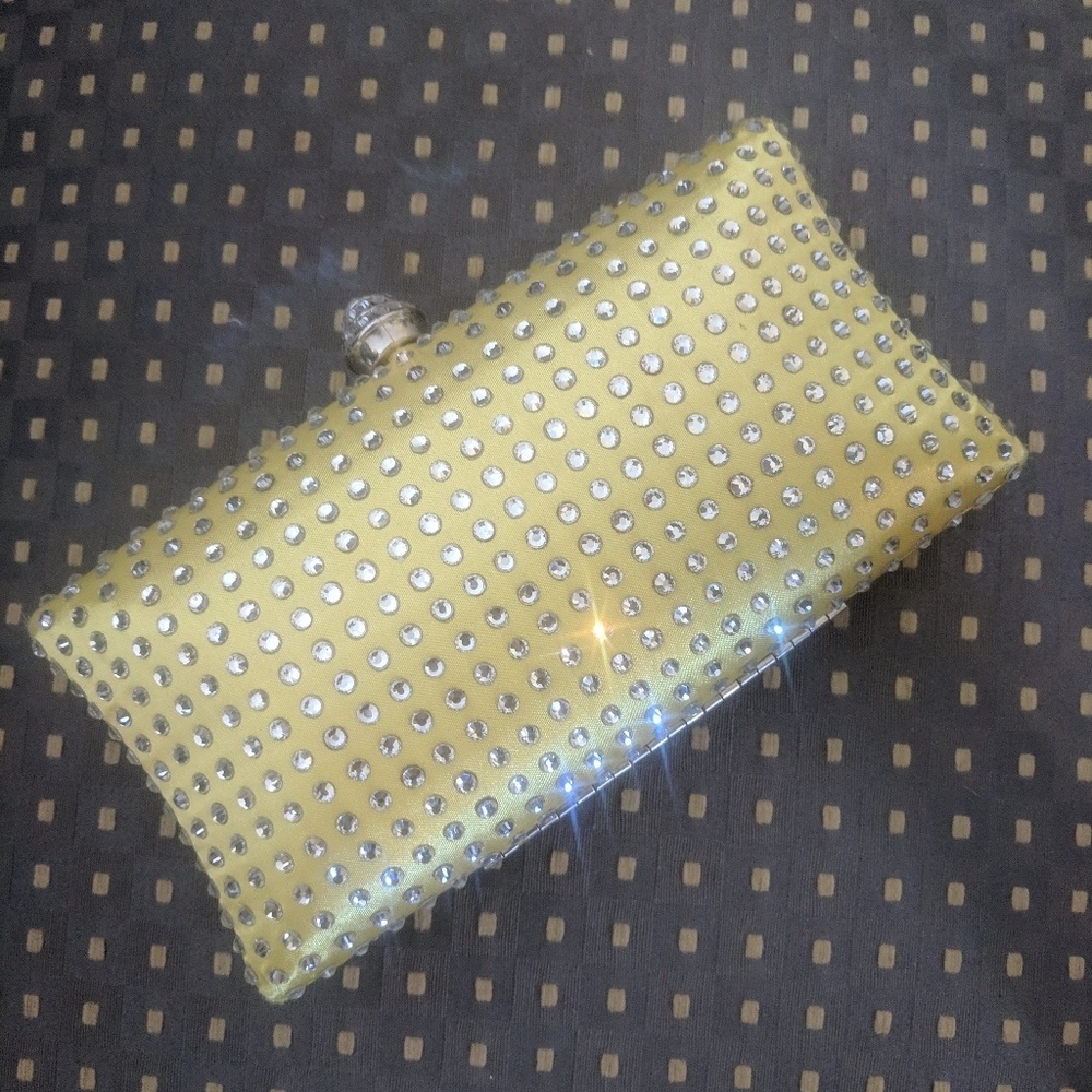 Yellow formal clutch